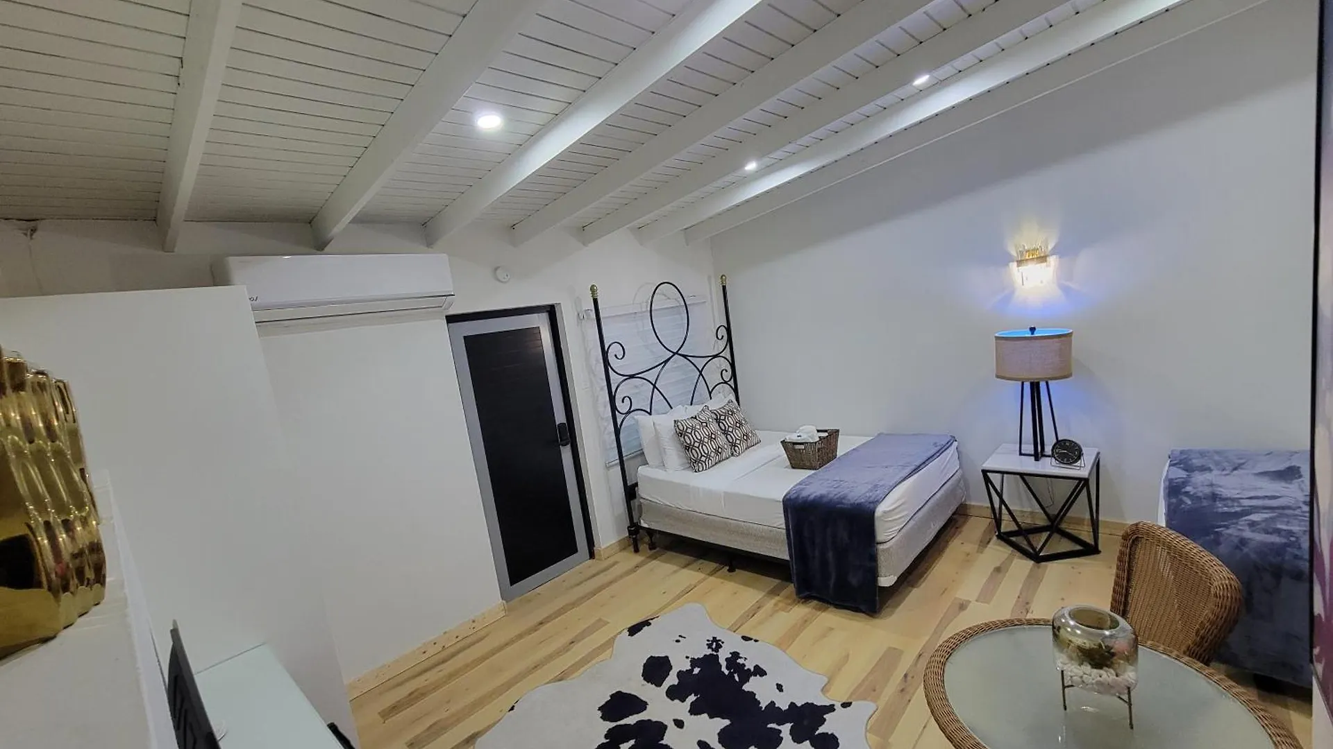 Guest house Luichy'S Seaside Hotel At Playa El Combate